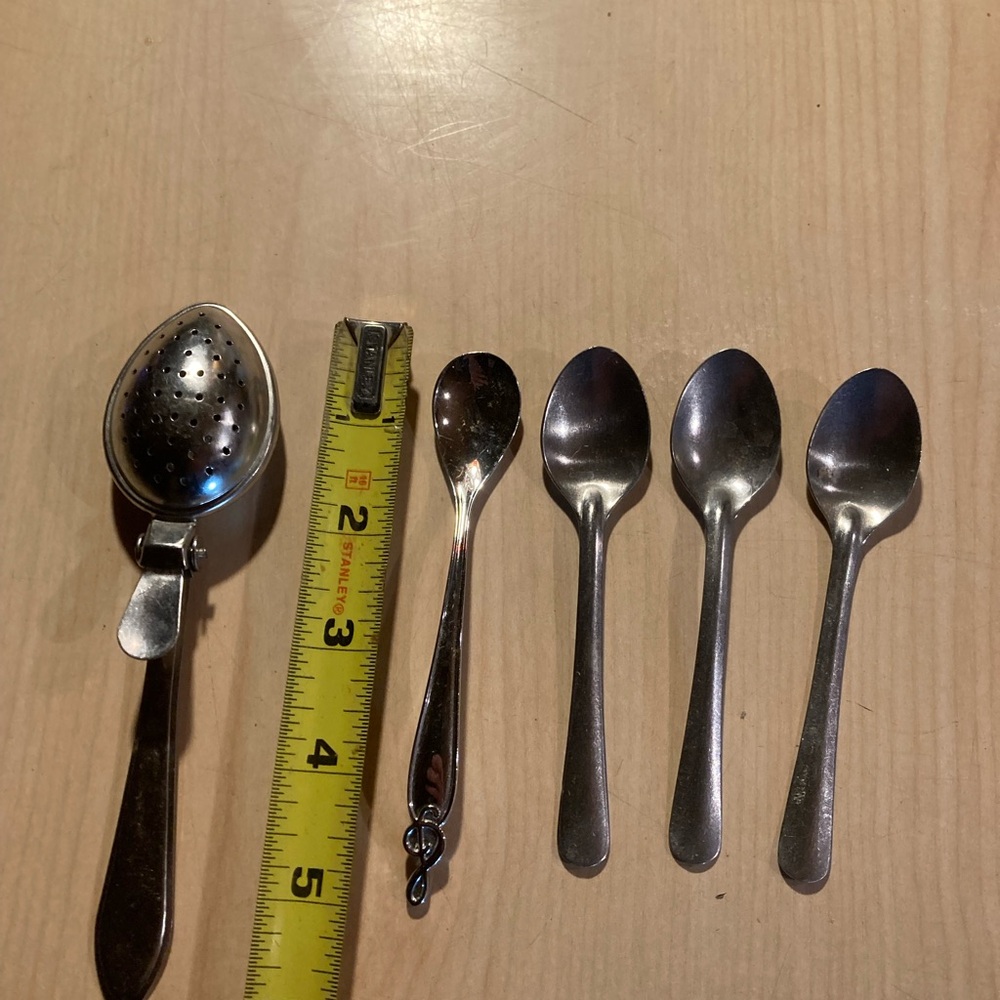 Silver Tea Infuser and Spoon Set - Picture 5 of 5